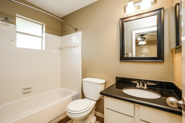 Building Photo - 18607 Andalusian Dr