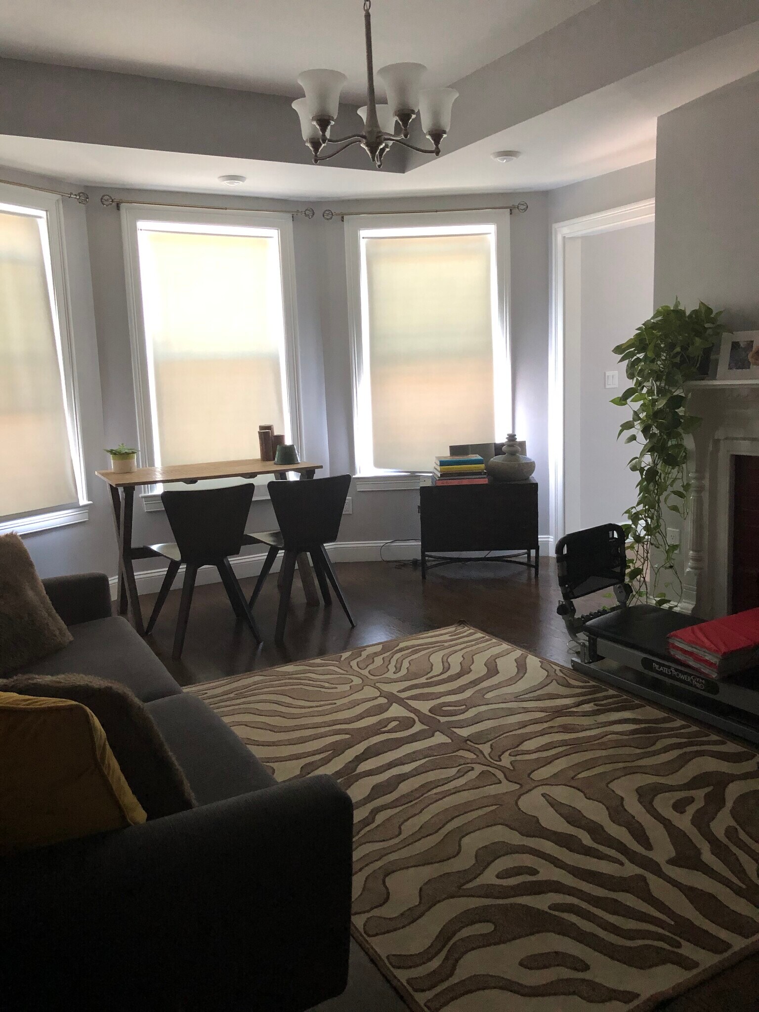 Building Photo - 224 Main St