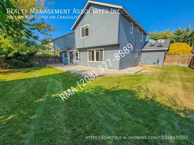 Building Photo - 569 E Heritage Park St