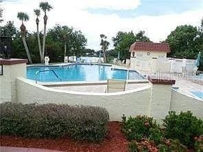 Building Photo - 2055 S Floral Ave