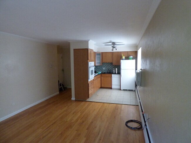 Building Photo - 1BR/1BA Updated Cap Hill Home near Cheesman!
