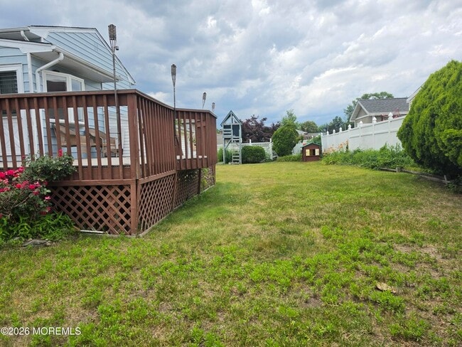 Building Photo - 42 Richards Dr