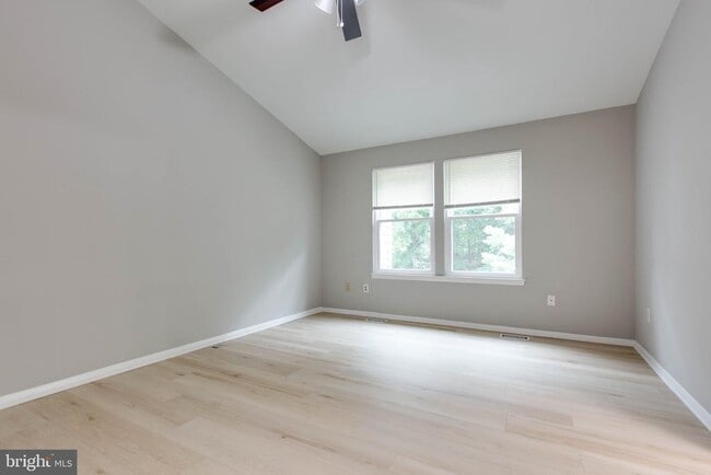 Building Photo - 7717 Heatherside Ln