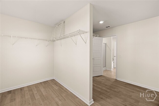 Building Photo - 108 Franklins Walk