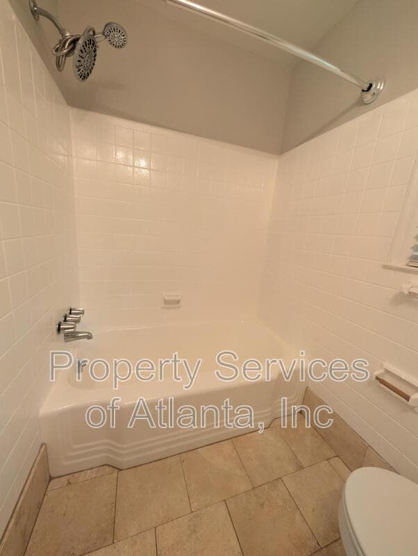 Building Photo - 1061 Homewood Ct