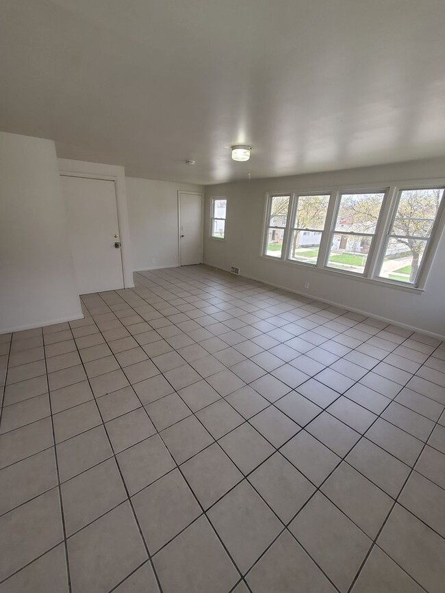 Building Photo - 4954-4956 N 48th St. (Duplex)