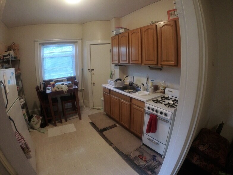 Building Photo - 36 High St