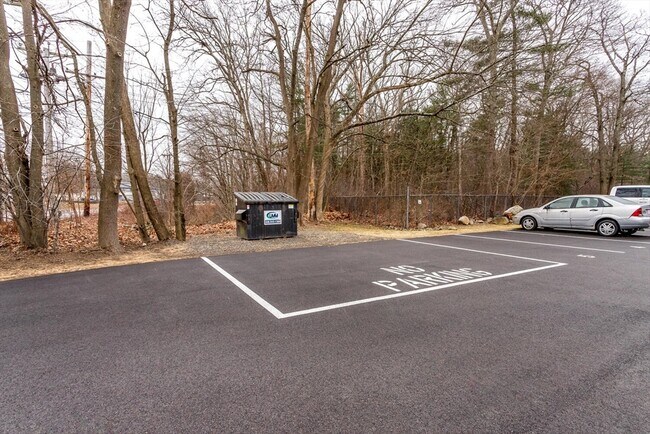 Building Photo - 157 Central St