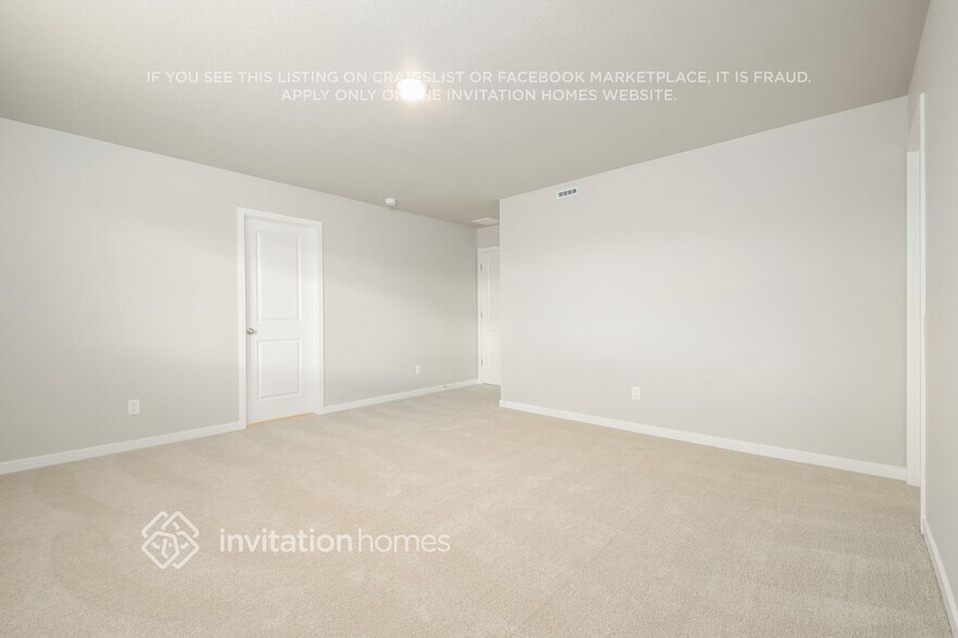 Building Photo - 7220 Dolores Ave