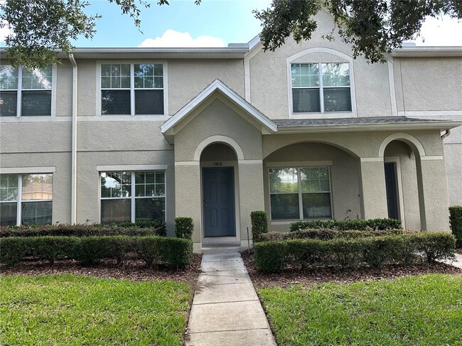 Building Photo - 15816 Fishhawk View Dr