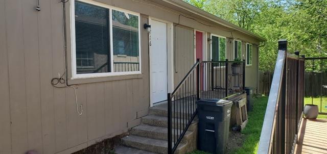 Building Photo - 4716 Old Benbrook Rd