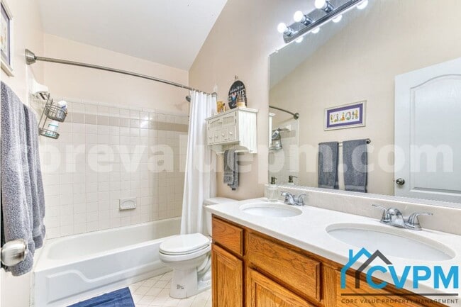Building Photo - 13017 Weiss Dr