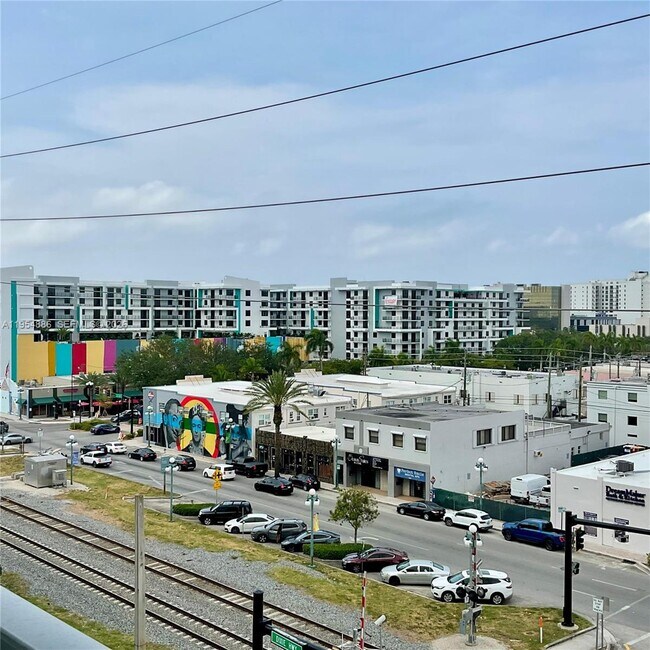 Building Photo - 140 S Dixie Hwy