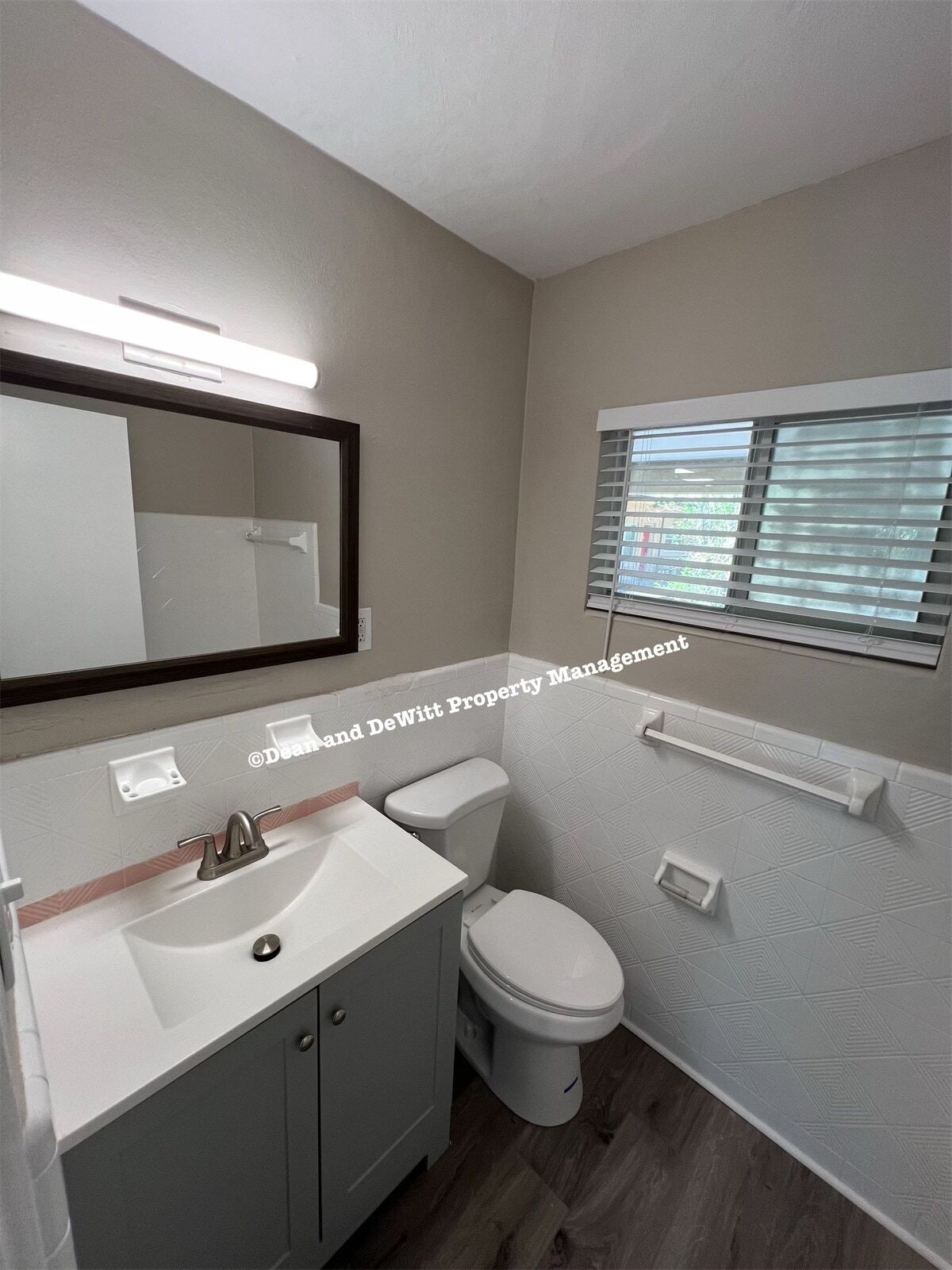 Building Photo - 1 Bed/1 Bath - Unit 17