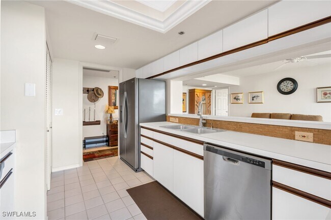 Building Photo - 5550 Heron Point Dr