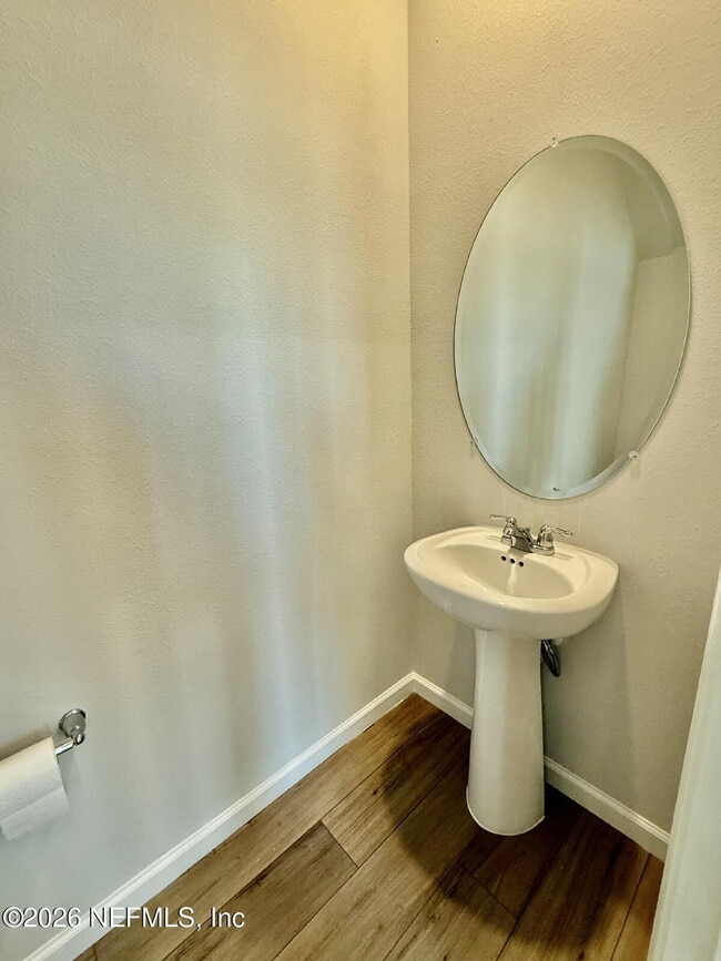 Building Photo - 10628 Waterfield Rd