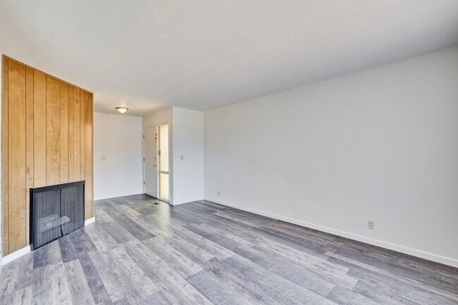Building Photo - 3484-3486 Angelina Dr