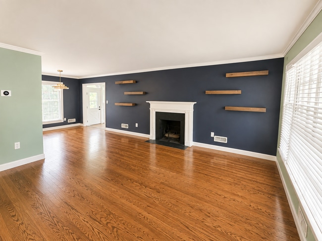Building Photo - 1601 Lynn Way