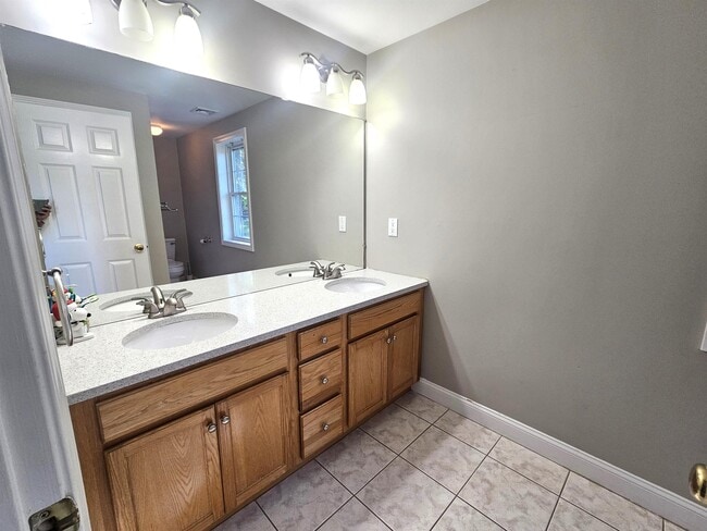Building Photo - 9 Hibiscus Way