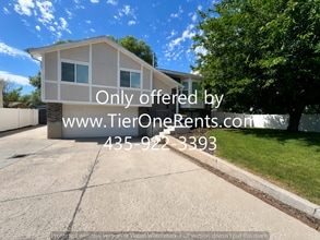 Building Photo - This property offers a NO DEPOSIT option available for qualified renters!
