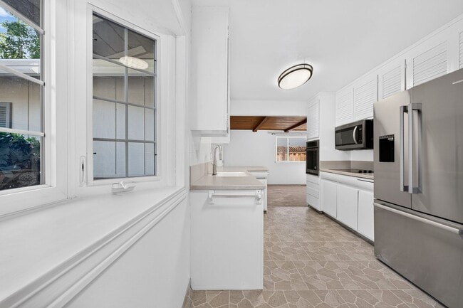 Building Photo - Single-Story Walnut Creek Home Near Top-Rated Schools, BART & Shopping