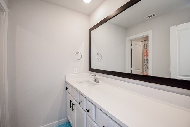 Building Photo - 16635 Bristol Steel Ln