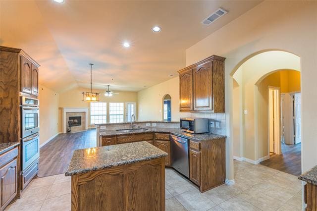 Building Photo - 918 Witherby Ln