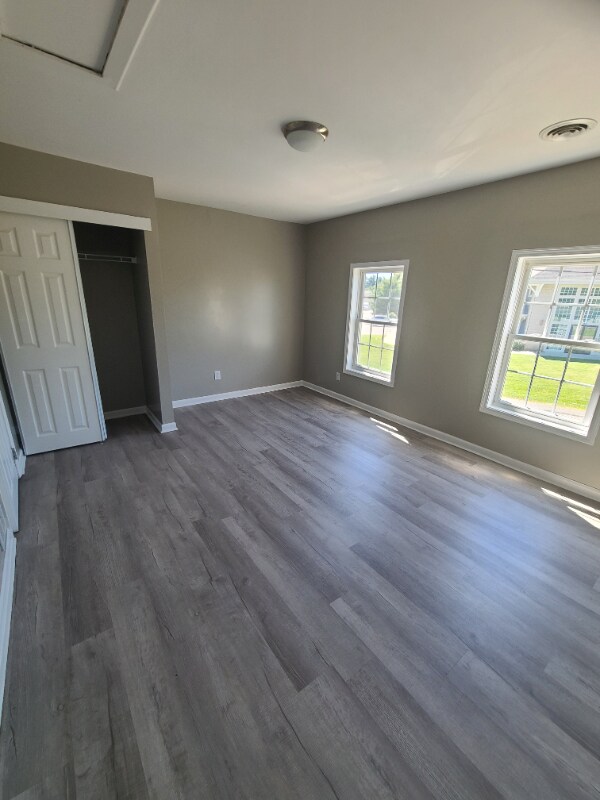 Building Photo - 32 Forry St