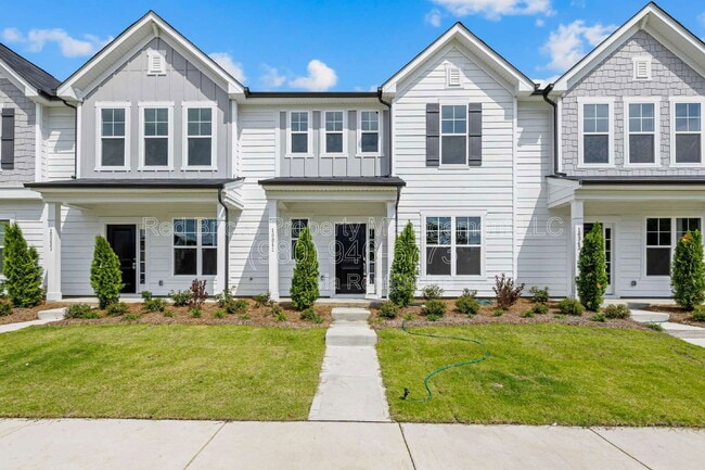 Primary Photo - 16341 Leading St