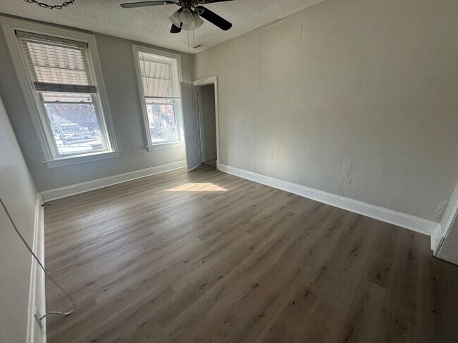 Building Photo - 2846 Wyoming St