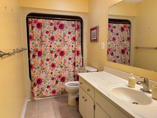 Building Photo - 4 St Andrews Way