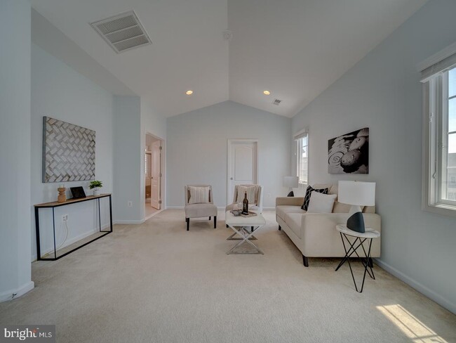 Building Photo - 43320 Barnstead Dr