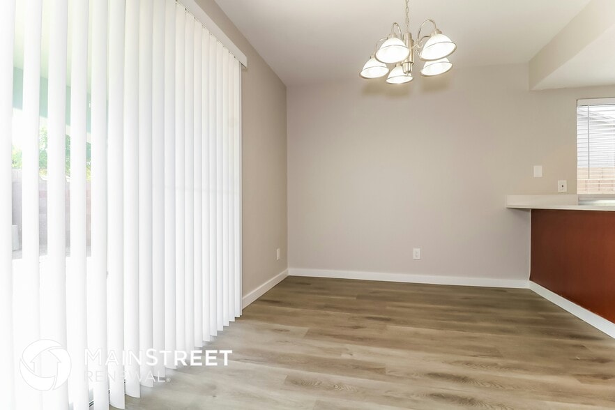 Building Photo - 7527 W Elm St