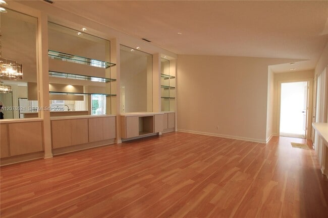 Building Photo - 4802 Water Oak Ct