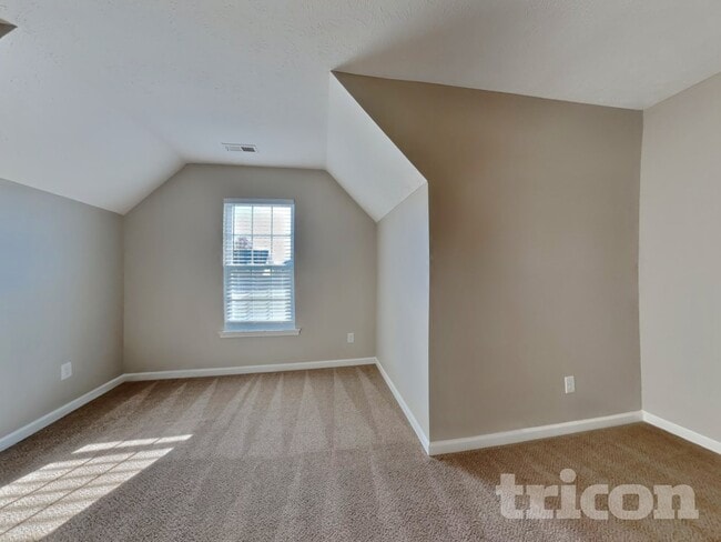 Building Photo - 15 Mossburg Ct