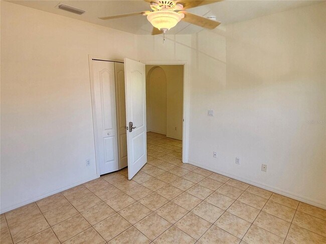Building Photo - 904 Casa Del Lago Way
