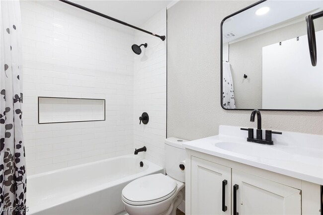 Building Photo - 4218 Fulton Pl