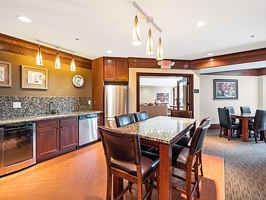 Community Room - 3251 Louisiana Ave S