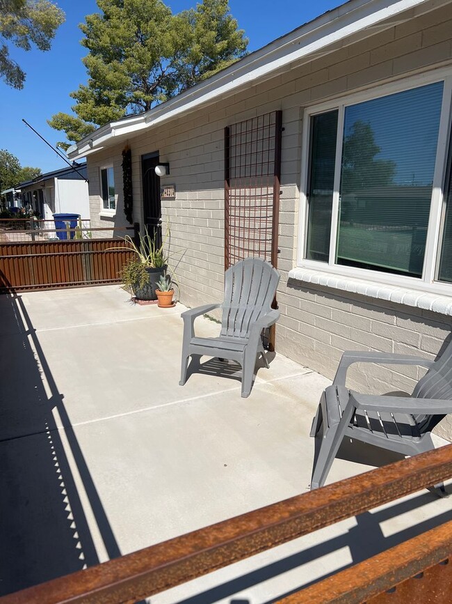 Building Photo - 4831 E Hampton St