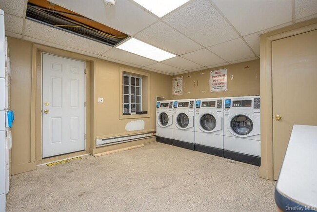 Building Photo - 506 Fox Run Ln