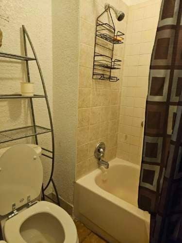 Building Photo - 3624 Ave De Gien