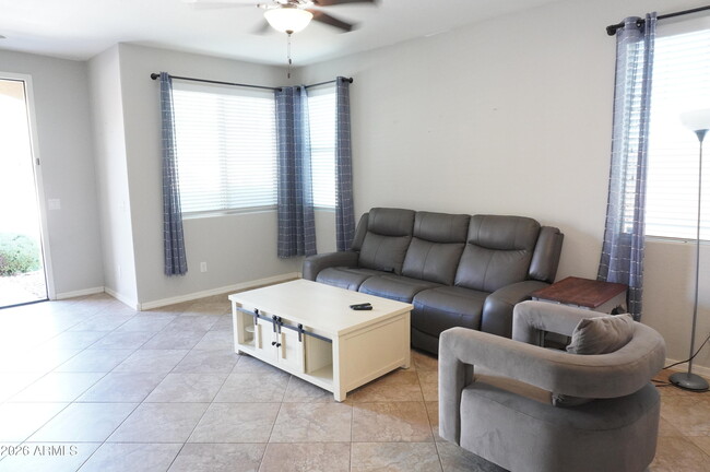 Building Photo - 2981 E Nighthawk Wy