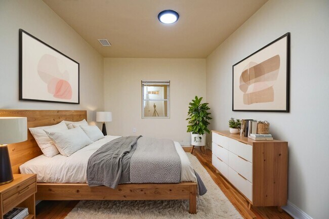 Building Photo - 1716 Capitol Ave NE