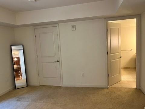 Building Photo - 1025 First St SE