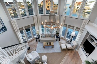 Building Photo - 1834 Tiki Dr