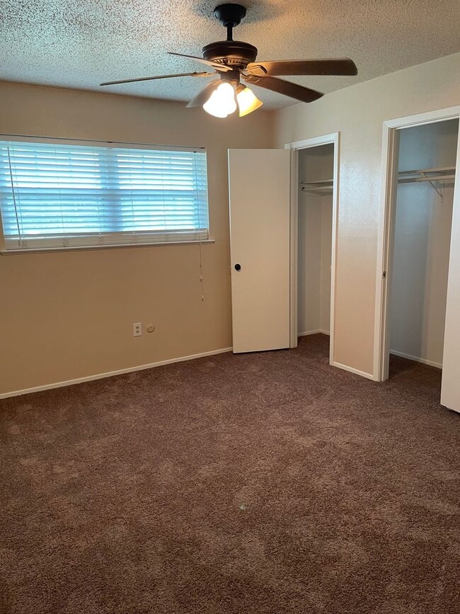 Building Photo - Application Received | Single-Story 3 Bed, 2 Bath | Prime Waco Location | Cul-de-Sac Lot with Gar...