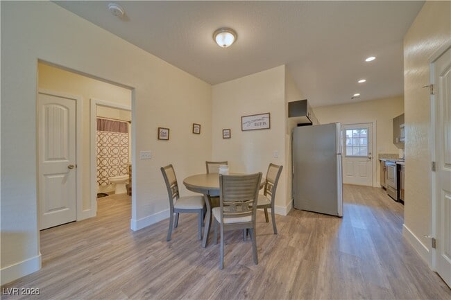 Building Photo - 1100 S Nail Crk Ct