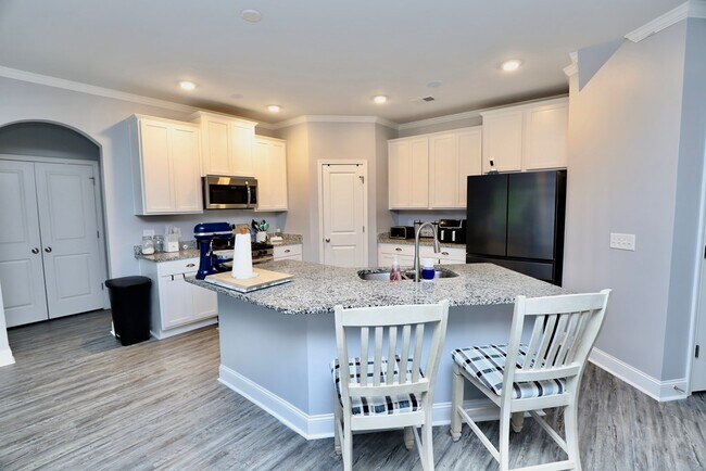 Building Photo - 525 Kittiwake Ln