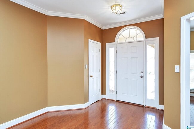 Building Photo - 5126 English Turn