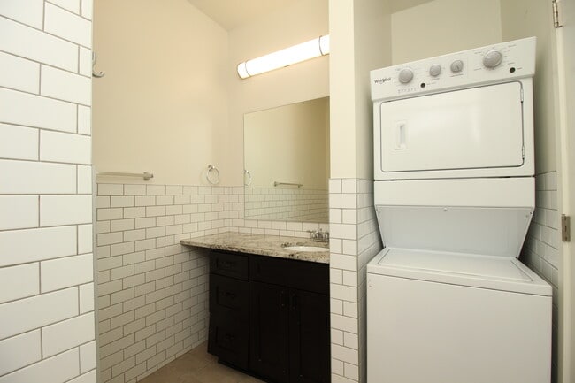 Building Photo - 2201 Lexington Ave